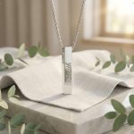 p7 Personalized Bar Necklace | Custom Name Engraved Pendant